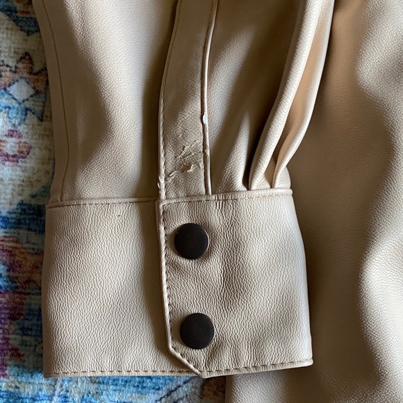 Levi's Tan Pleather Jacket - Picture 8 of 8